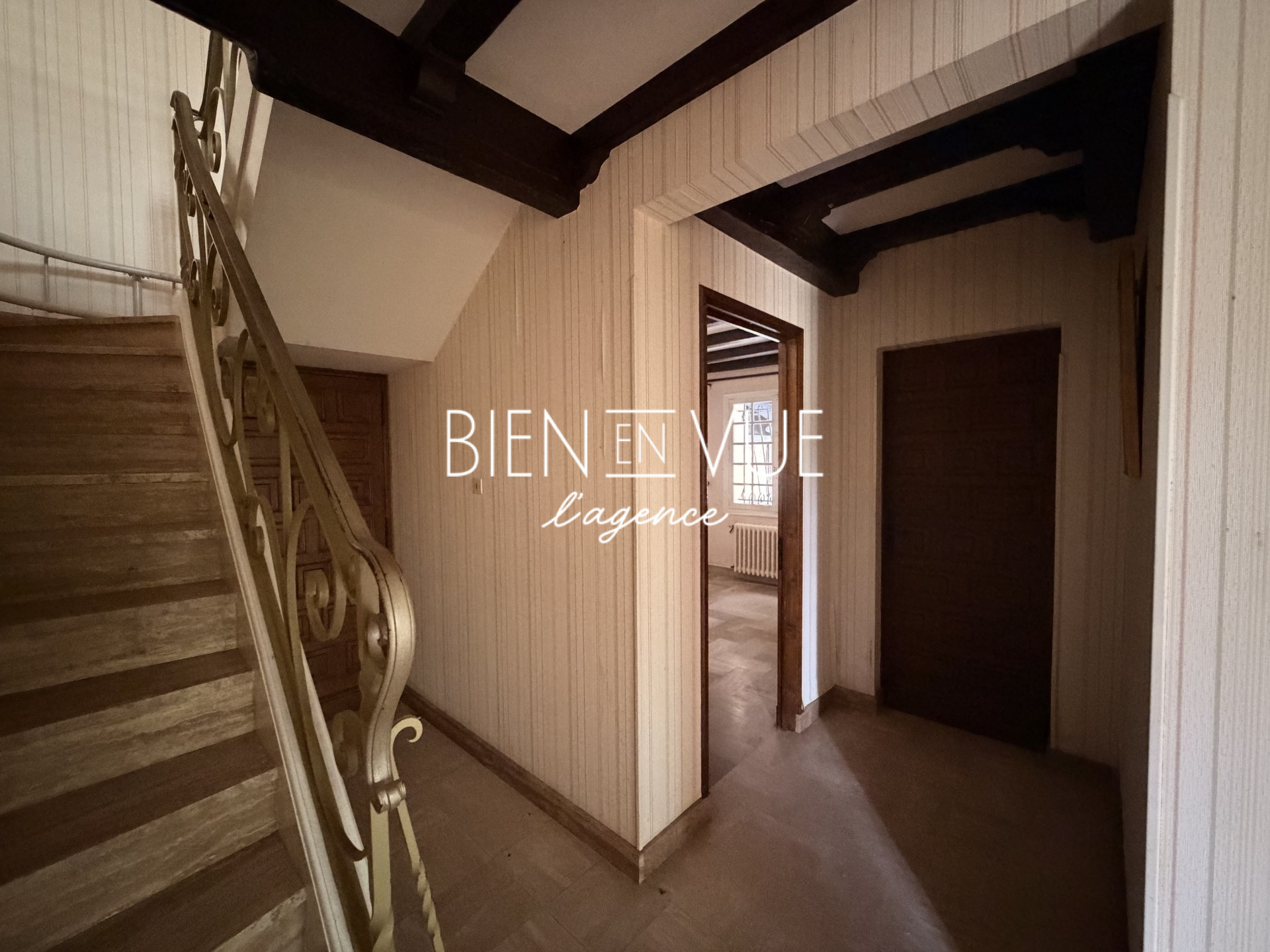 Maison à vendre à Biganos, 229 m², 8 pièces – photo 2 sur 4